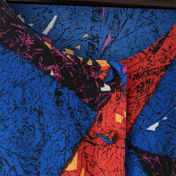 Retro Sleeveless Button-Up Blouse - Picture 3 of 5